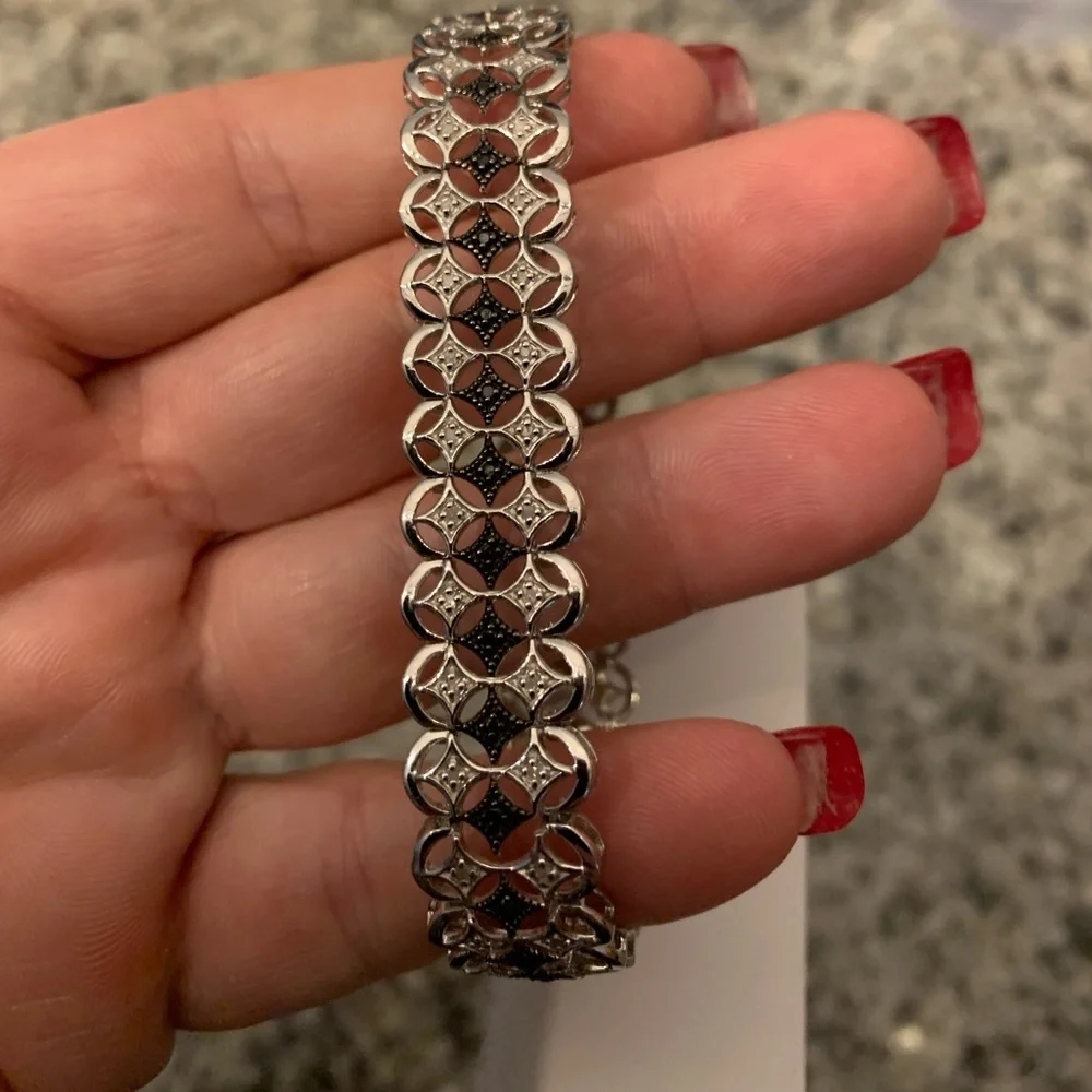 7.5 inch Sterling Silver White and Black Diamond filigree bracelet - Picture 1 of 6